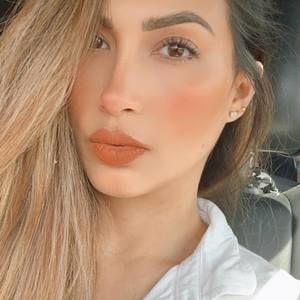 Meet your Posher, Diana